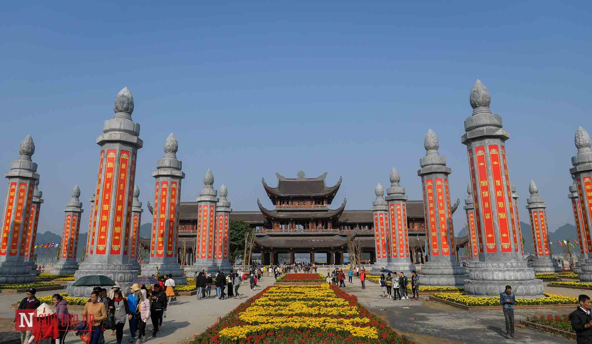 Vườn kinh cột đá tại chàu Tam Chúc