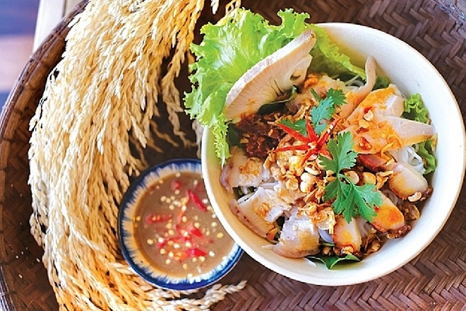 Bún mắm nêm