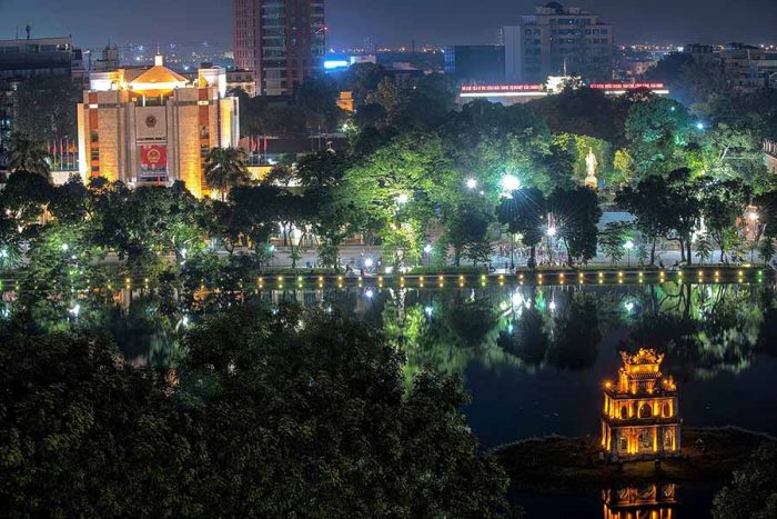 Du lịch Hà Nội - 12 địa điểm, 5 đặc sản phải trải nghiệm khi đến Thủ đô nghìn năm Văn hiến 24 Hồ Gươm về đêm