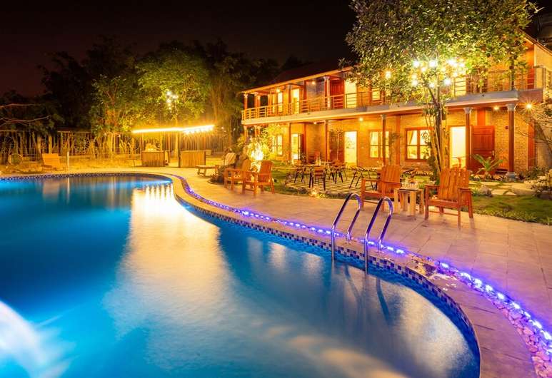 Các phòng nghỉ được trang bị đầy đủ tiện nghi với nhà hàng, quầy bar, sân hiên