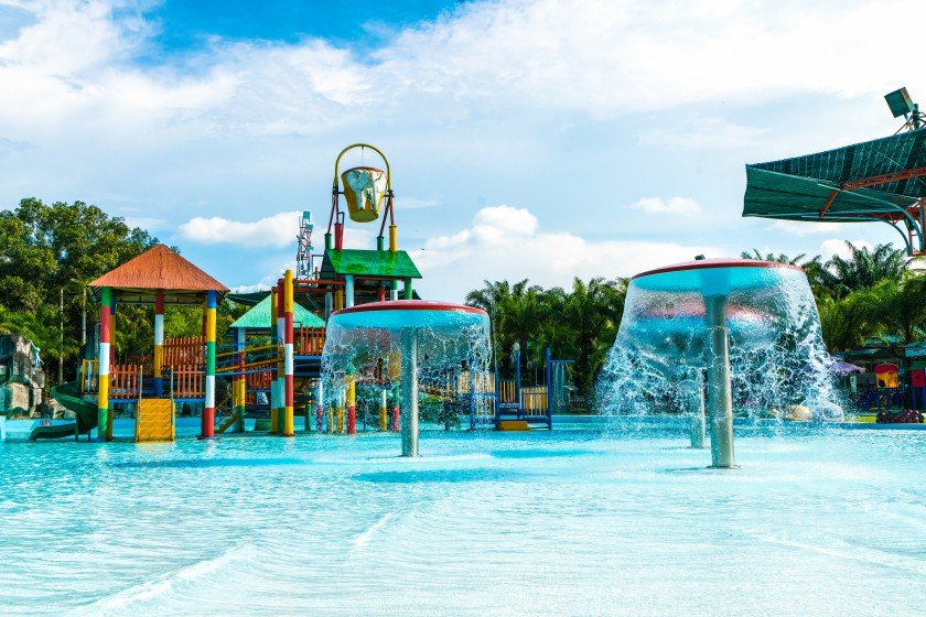 Biển nhân tạo ở Khu du lịch Đại Nam