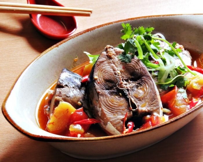 Bún cá ngừ um