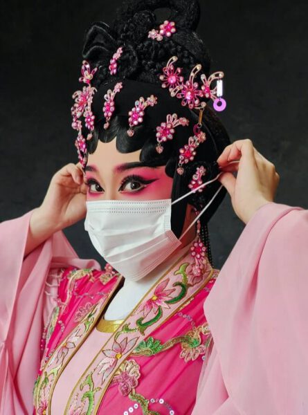Giải nhất hạng mục Eyes of the World