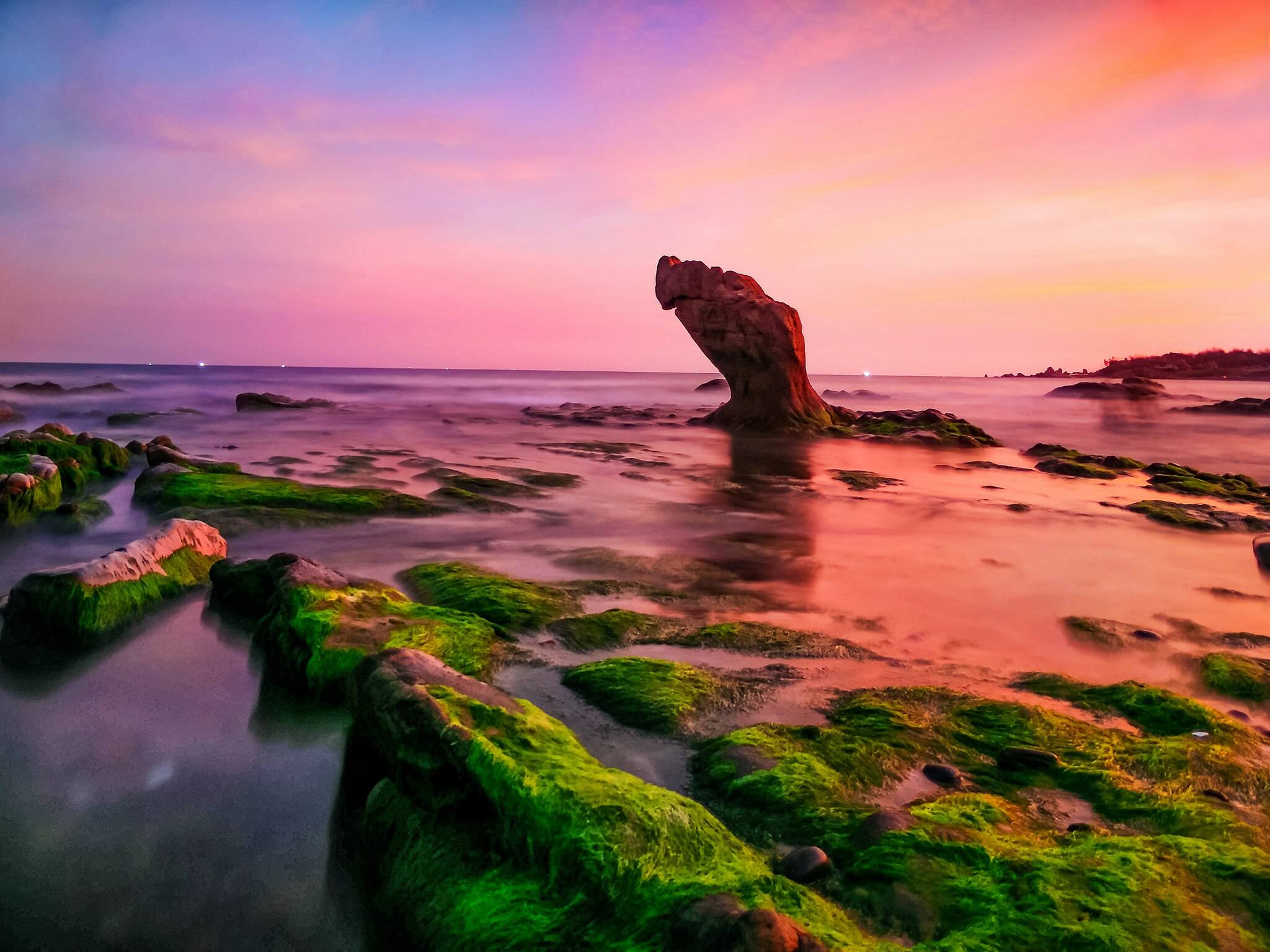 Hình ảnh bãi biển Cổ Thạch (Nguyễn Hiếu)