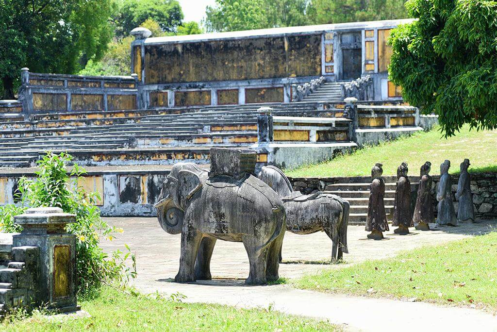Hình ảnh lăng Gia Long Huế