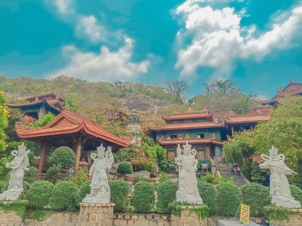 Chùa Hang An Giang