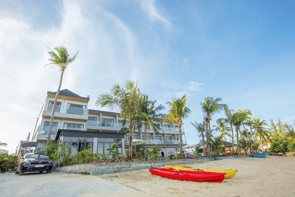 View toàn cảnh Những món ăn hấp dẫn tại khách sạn Palm Beach Hotel