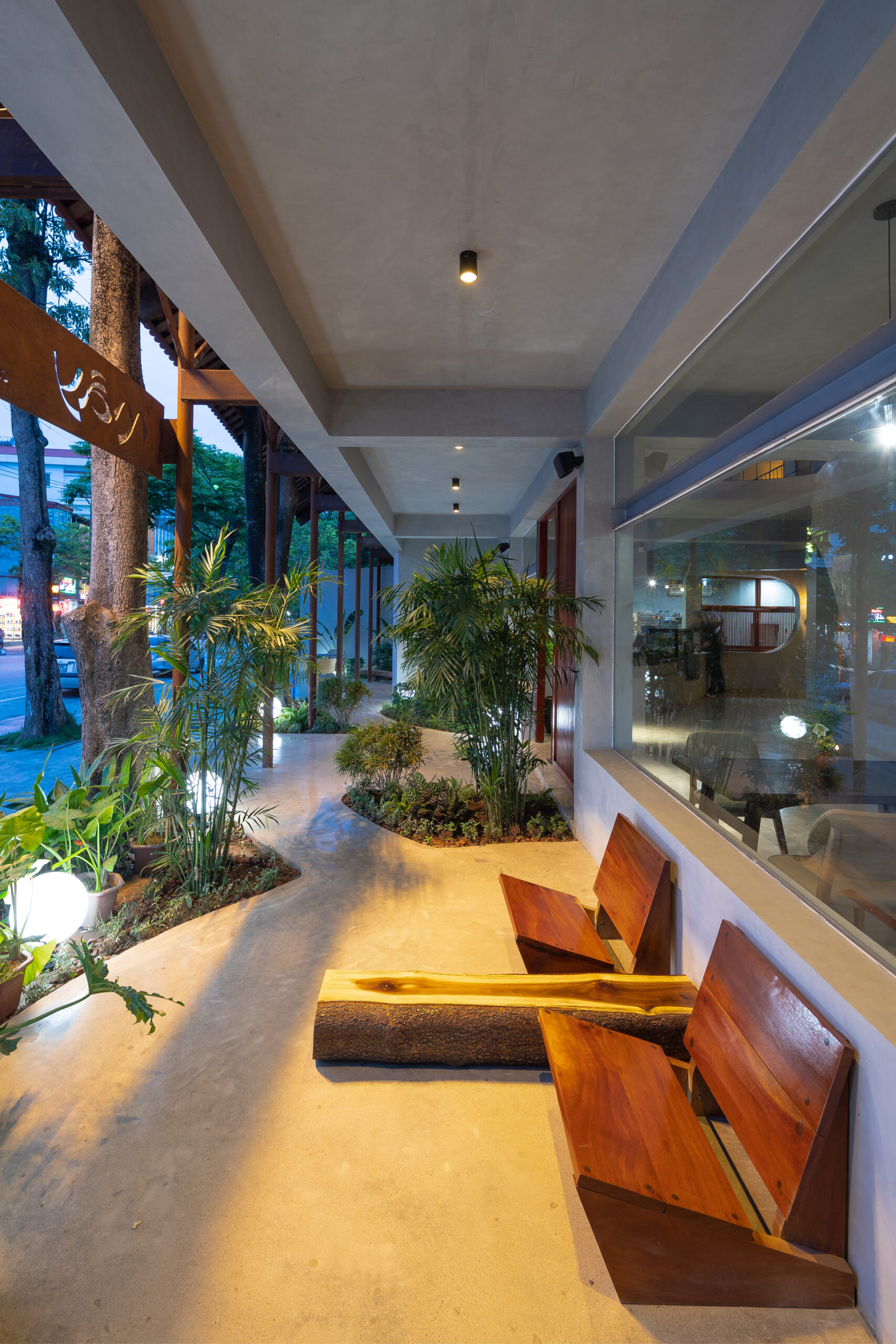 Mây Café & Bakery