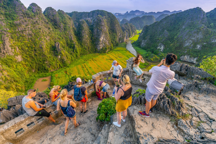 Big News! Vietnam Approves Extending E-Visas to 90 Days 3 Ninh Binh foreign visitors