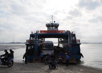 How to get to Cat Ba Island