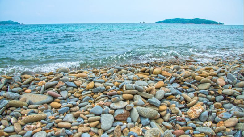 Hong Van Beach