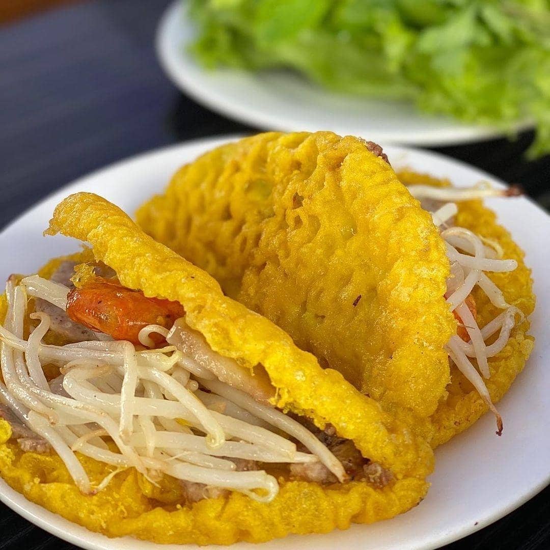 The Best Local Delights to Savor in Hue City 11 banh khoai