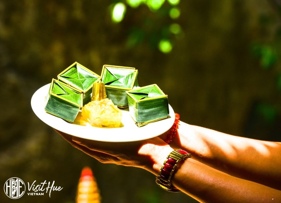 10 Vietnamese Specialties Fit for Royalty 12 Banh Phu The - Photo: @visithuevietnam