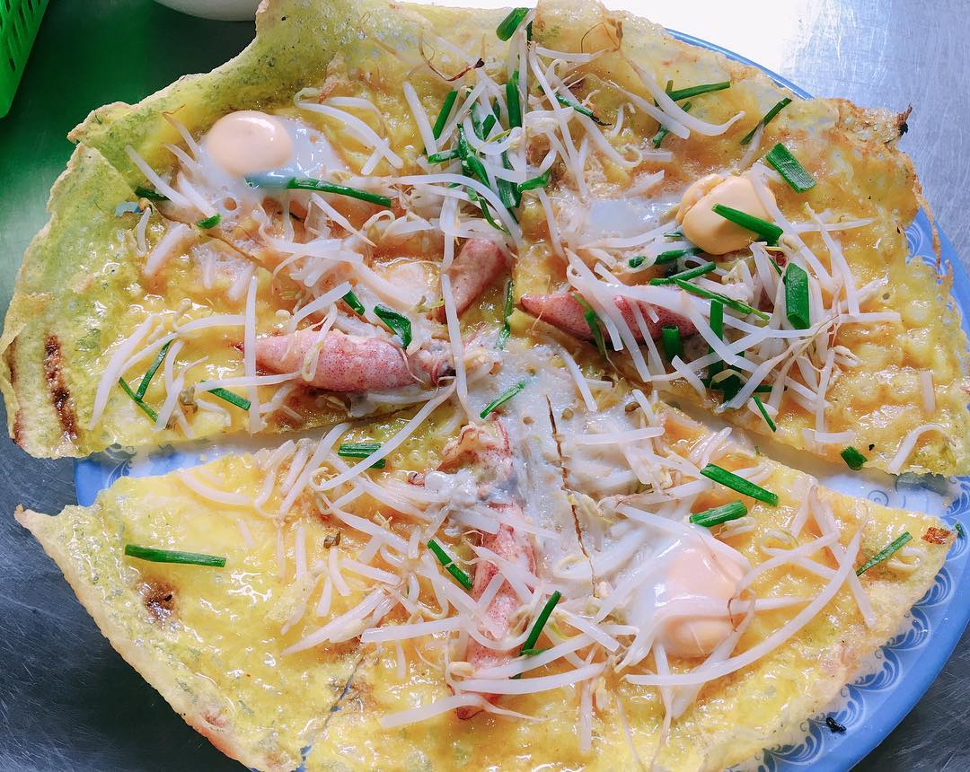 The Ultimate Foodie's Guide to Nha Trang Delicacies 10 banh xeo muc