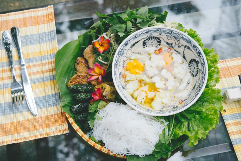 Enjoy Hanoi food