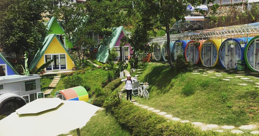 A Glance of the Weirdest Hotels in Vietnam 5 dalatotel