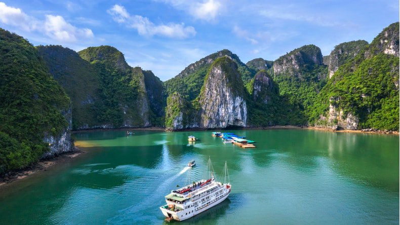 Aerial view of Luon cave, Lan Ha bay