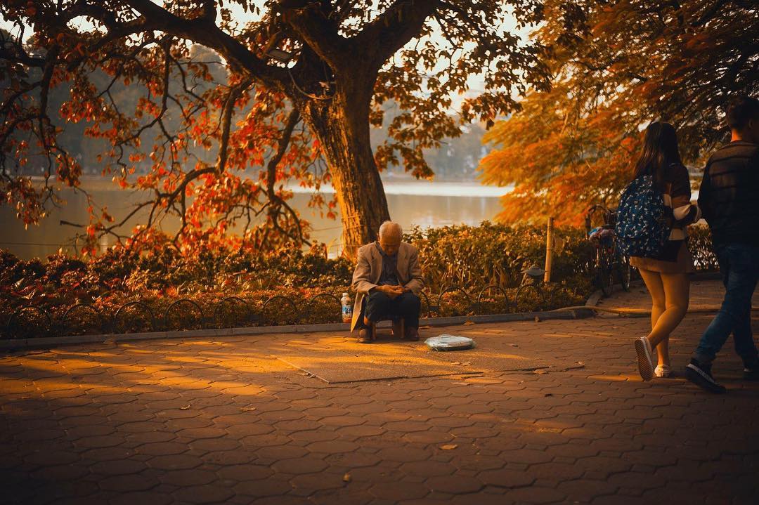 5 Must-see Attractions in Hanoi 8 Hoan Kiem Lake