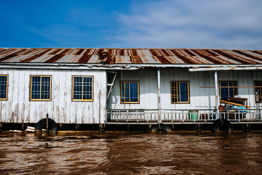 Drifting, Cycling, and Exploring: Vietnam's Enigmatic Mekong Delta 10 Floating homes in the Mekong Delta