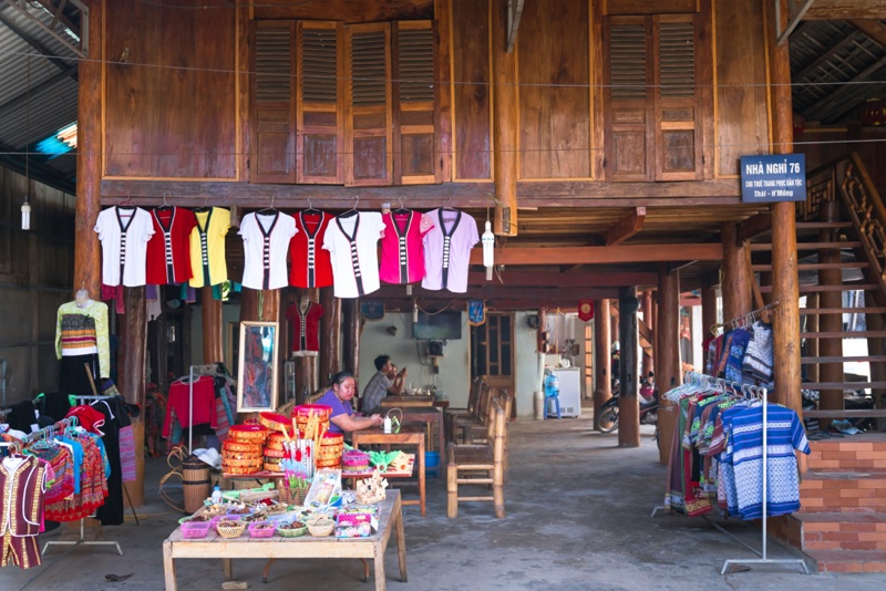 Mai Chau: A Hidden Gem in Northwestern Vietnam 4 pom20coong20village