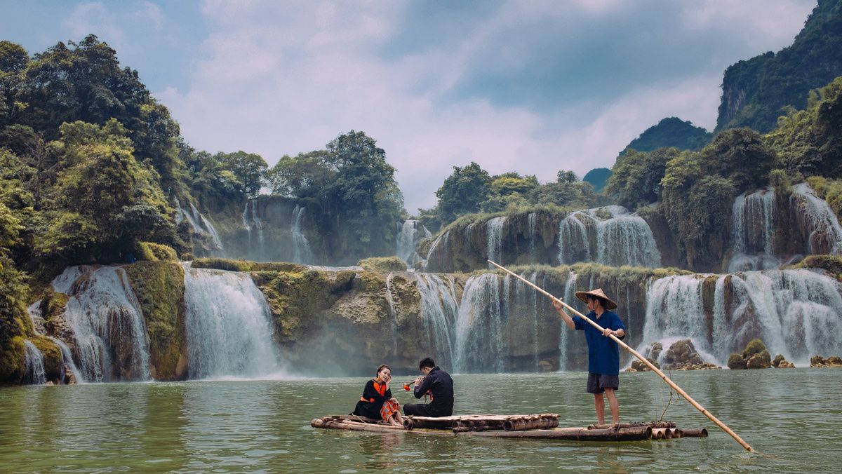 Ban Gioc: Southeast Asia's Largest Natural Waterfall 5 Ban Gioc Waterfall