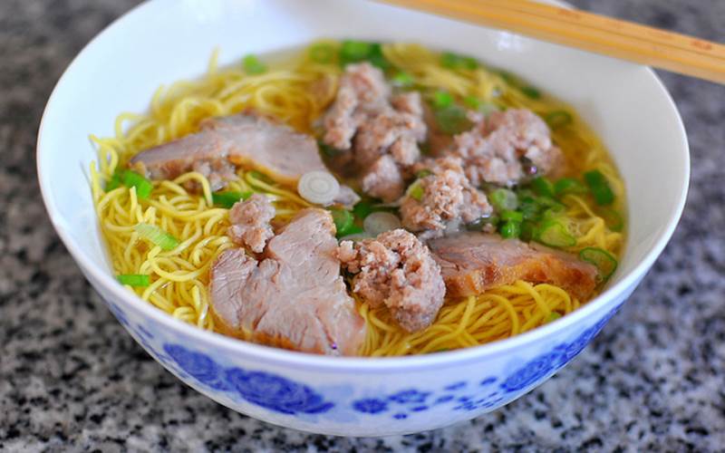 Grilled fermented pork roll