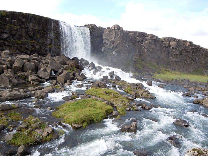 vno-pu20nhu20waterfall1