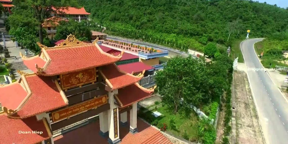 vno truc20lam20yen20tu20zen20monastery
