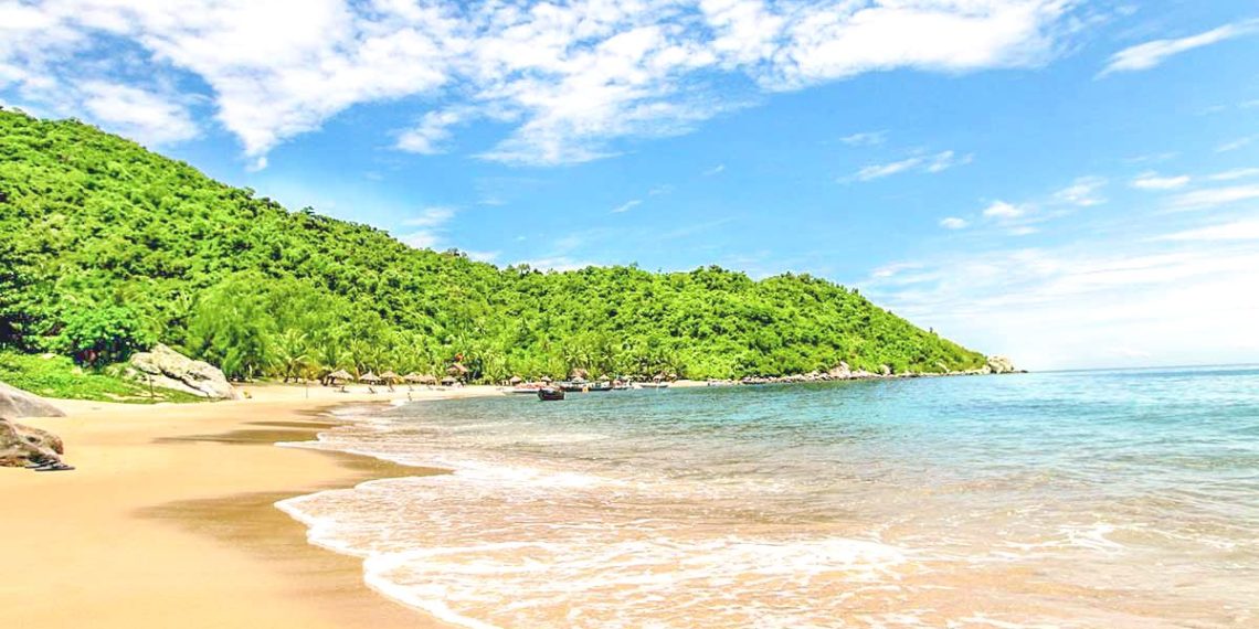 Cham Island: An Untouched Paradise for Adventurers 4 vno20cham island nq9nfoz