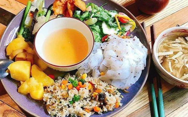 5 Best Budget Vegetarian Restaurants In Hanoi 9 Adzida Vegan Restaurant