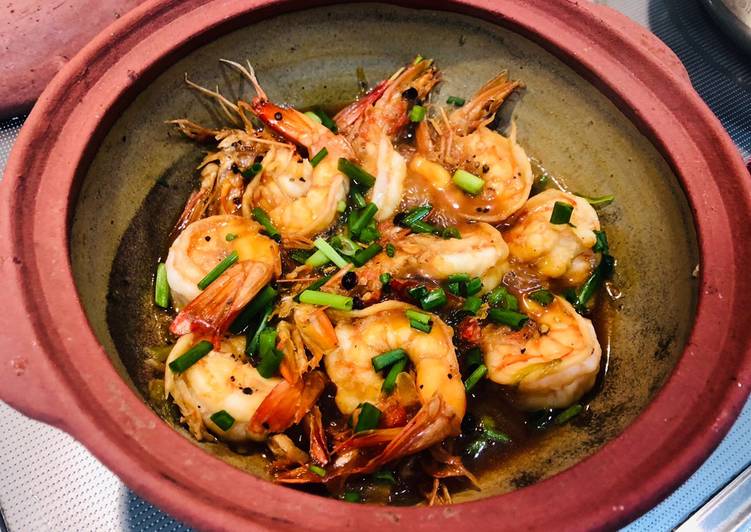 Tantalizing Tom Kho: A Delightful Vietnamese Simmered Prawn Dish 3 vno tomkhoto